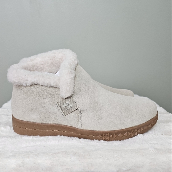 MUK LUKS Womens Suede Street West End Wool Blend Ankle Bootie 7.5 CREAM STONE - Picture 1 of 12